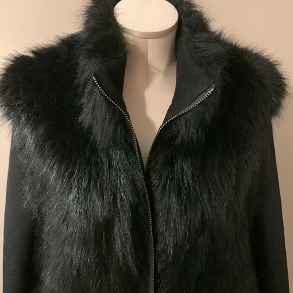 Donna Karan New York Black Wool Coat with Faux Fur size estimate 4-6- Like New - Picture 7 of 16